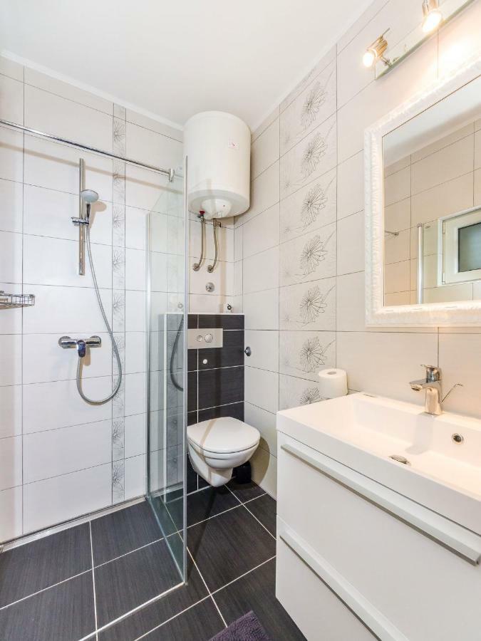 Navis Luxury Villa 보디체 외부 사진
